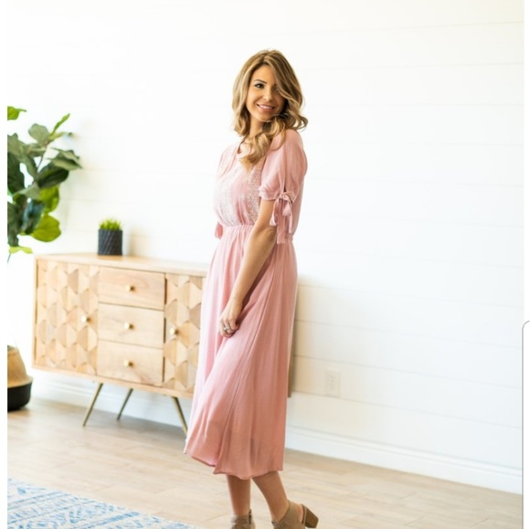 Wren and Ivory maternity dress - Picture 2 of 2